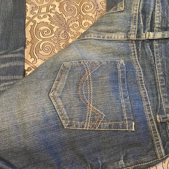 Mossimo skinny jeans - there is one small dot on the front. Size is 13L - Picture 5 of 5